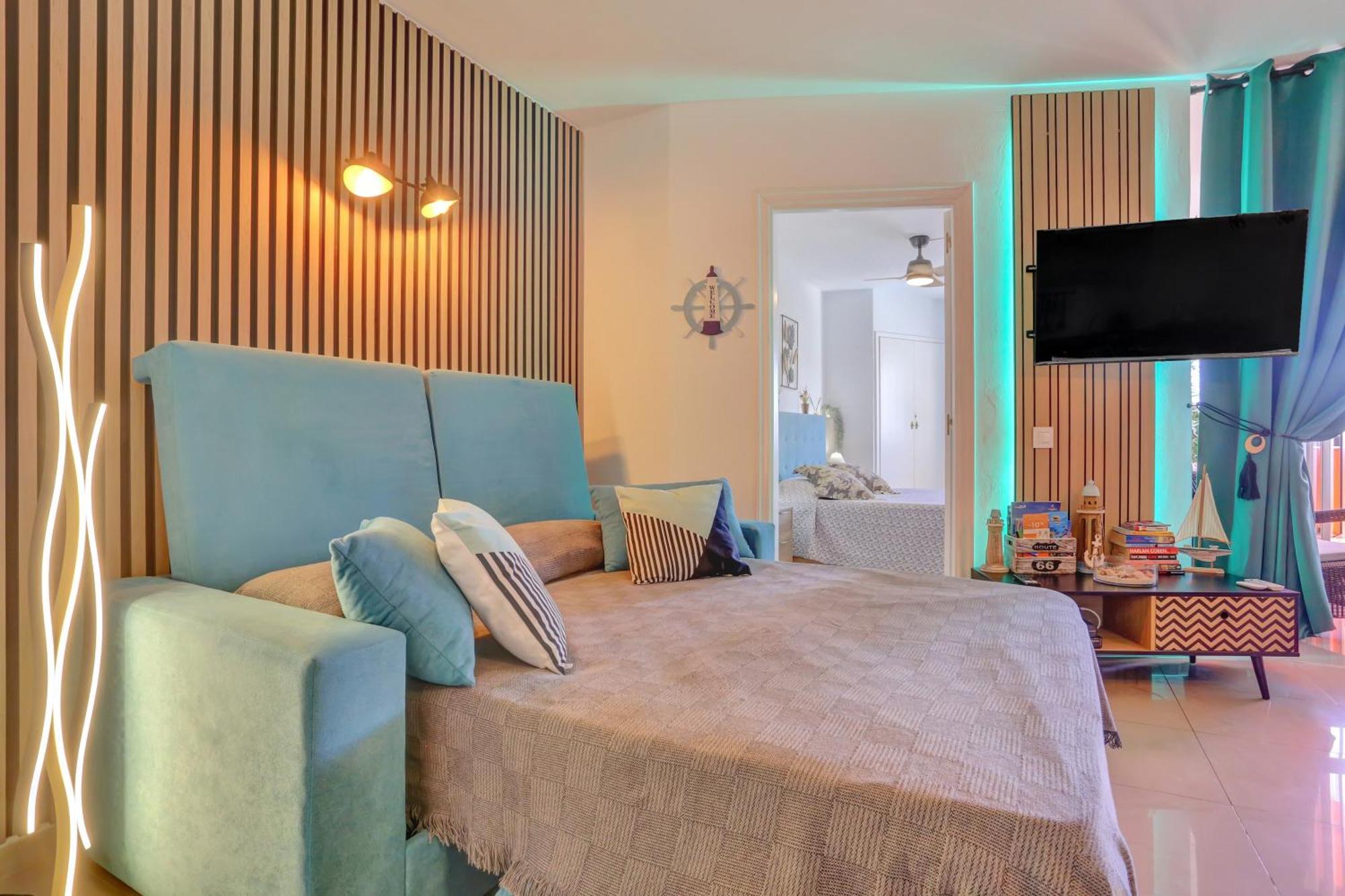 Luxory Dreamy Sunset, Seafront, Direct Access To The Promenade,Wifi,Pool,Free Parking Apartment Los Cristianos  Exterior photo